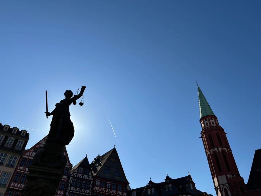 Frankfurt on Foot Daily Walking Tour in English - The New Altstadt and the problem of reconstruction