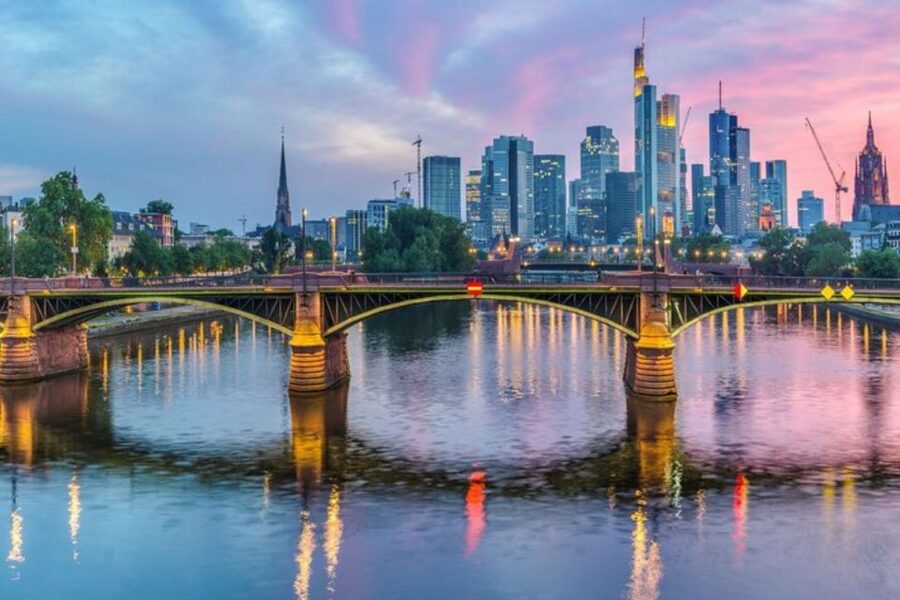 Frankfurt: Private custom tour with a local guide - Is $55 per person a good value?