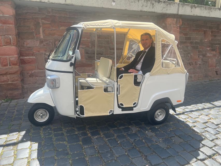 Frankfurt: Private Sightseeing Tour in Retro Ape Calessino - Is $124 good value?