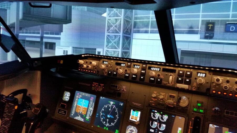 Frankfurt: "Ready for take off" - Flight Simulator B737 - Arriving at AiRail Check In in Frankfurt