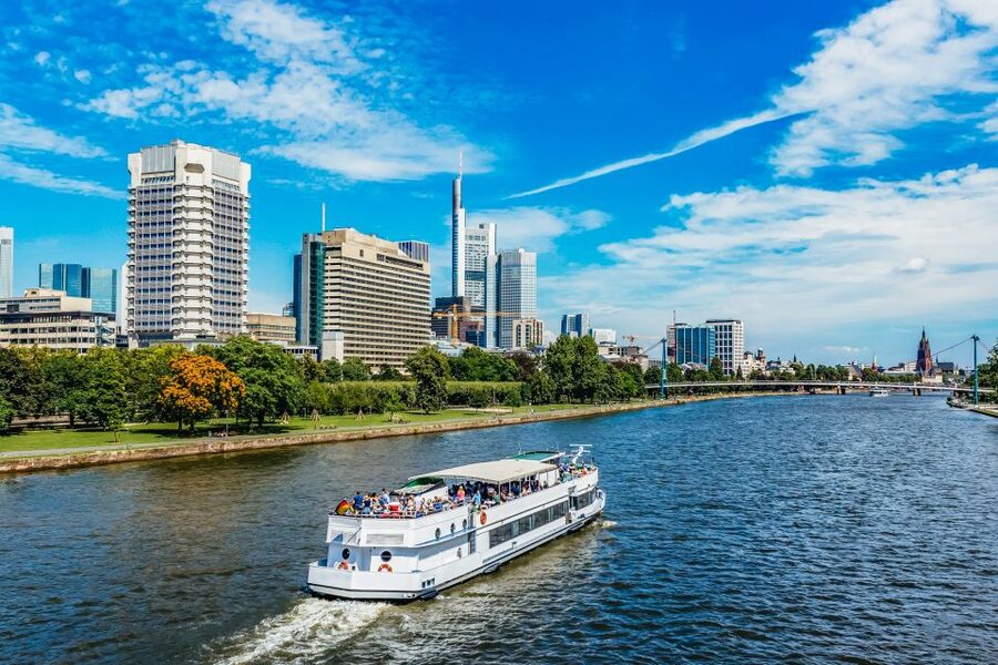 Frankfurt: River Main Sightseeing Cruise with Commentary - Is $18 a fair price?