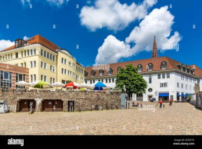 English Tours of the Old City
