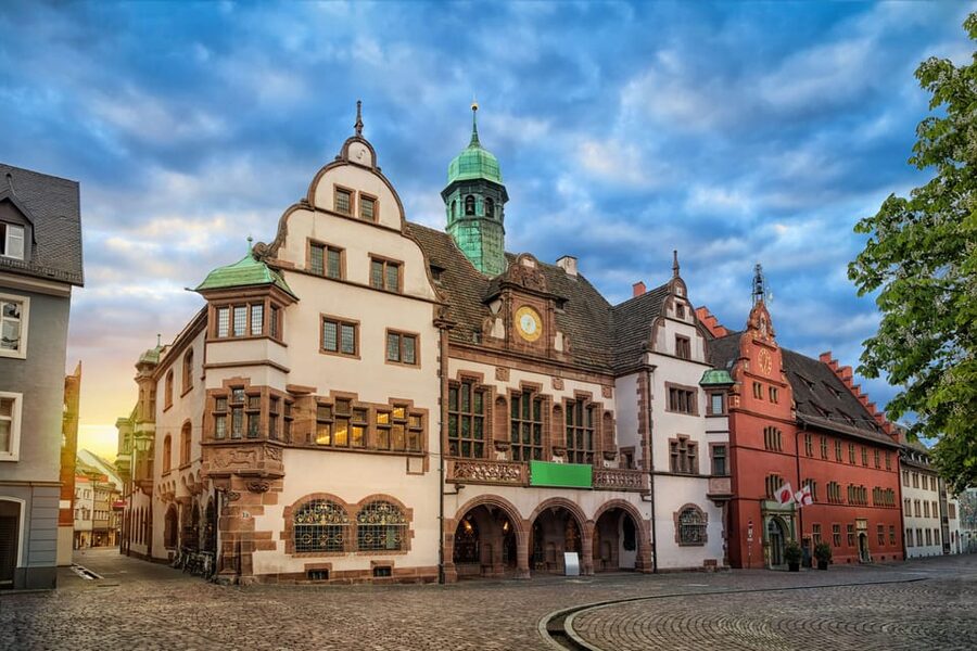 Freiburg: Exciting City Tour with sightseeing and history - Why this two-hour walk works well in Freiburg