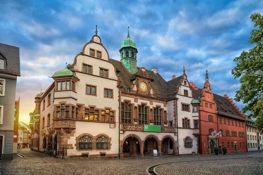 Freiburg im Breisgau: Scavenger Hunt Self-Guided Tour - Historisches Kaufhaus and Freiburg’s classic center
