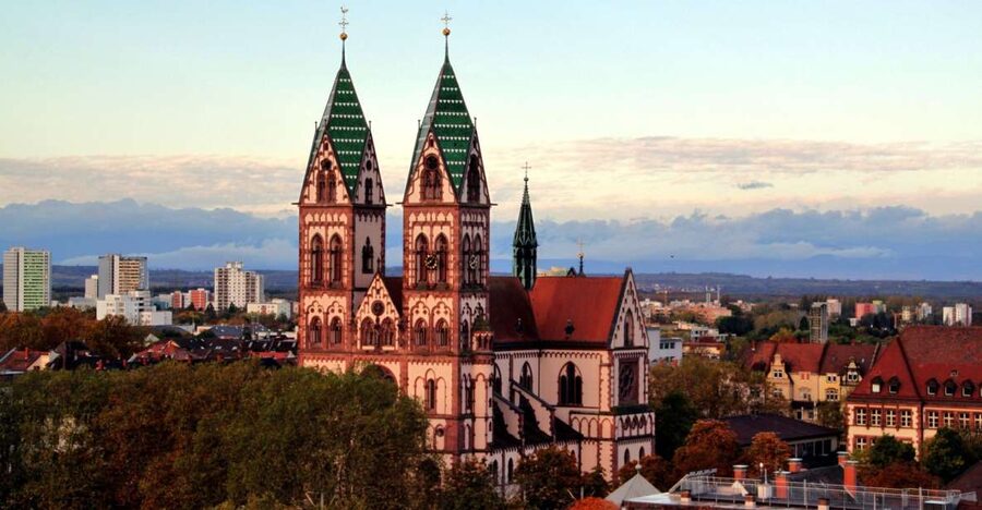 Freiburg: Private Guided Walking Tour - Key points at a glance