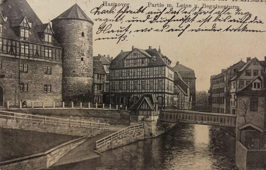 Fritz Haarmann - Die Mördertour - What the German-Language Format Means