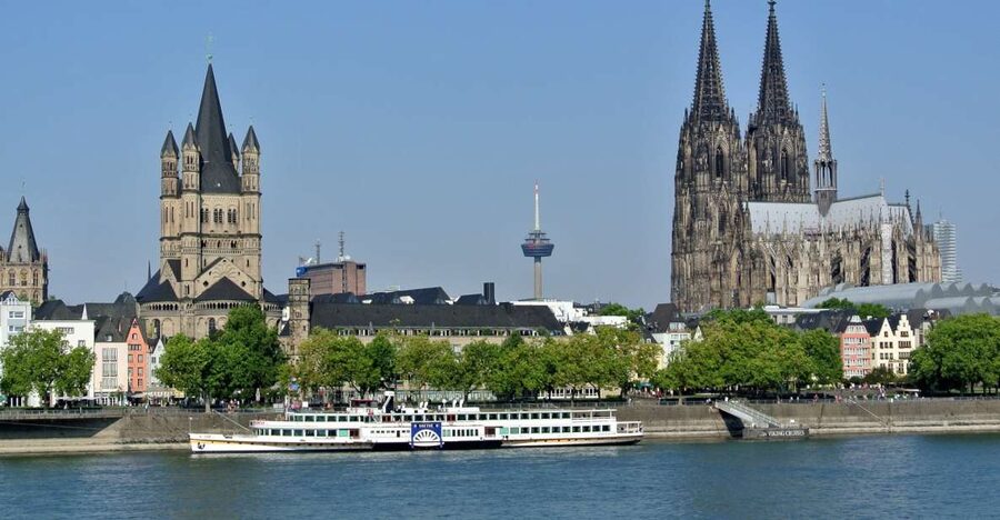 From Amsterdam: Cologne Private Sightseeing Tour - Key points at a glance