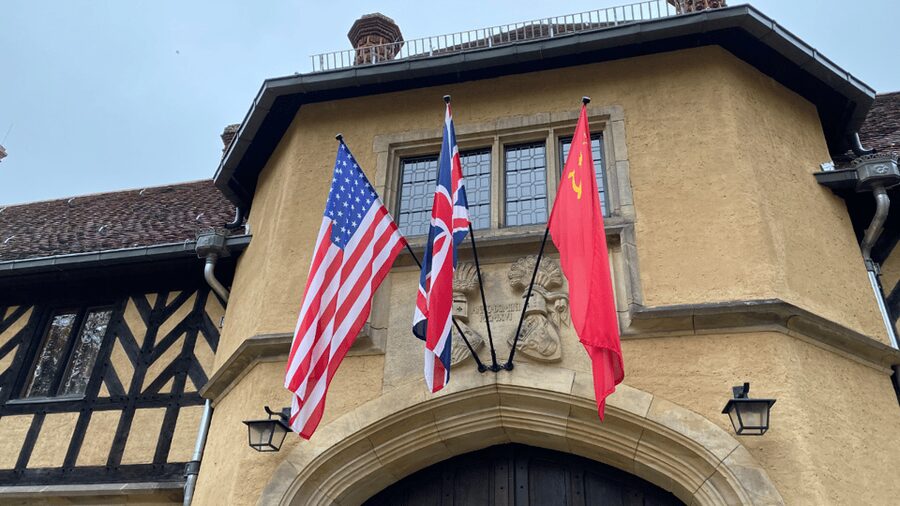 From Berlin: Kings, Crimes, & Spies Potsdam Day Trip by Van - Why this Potsdam tour is different