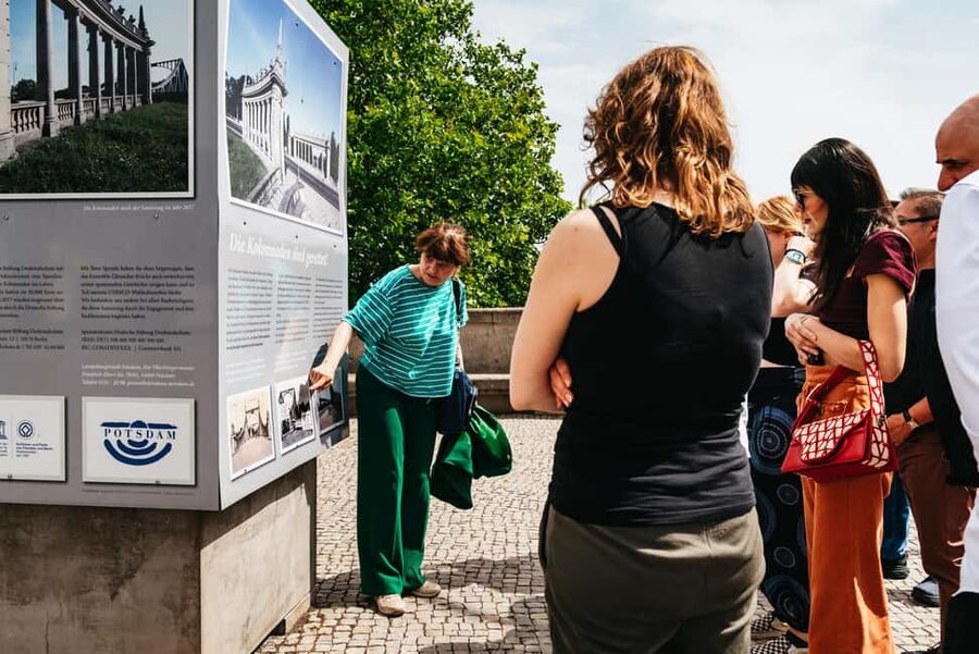 From Berlin: Potsdam and Sanssouci Palace Tour with Entry - Arriving at Sanssouci Palace