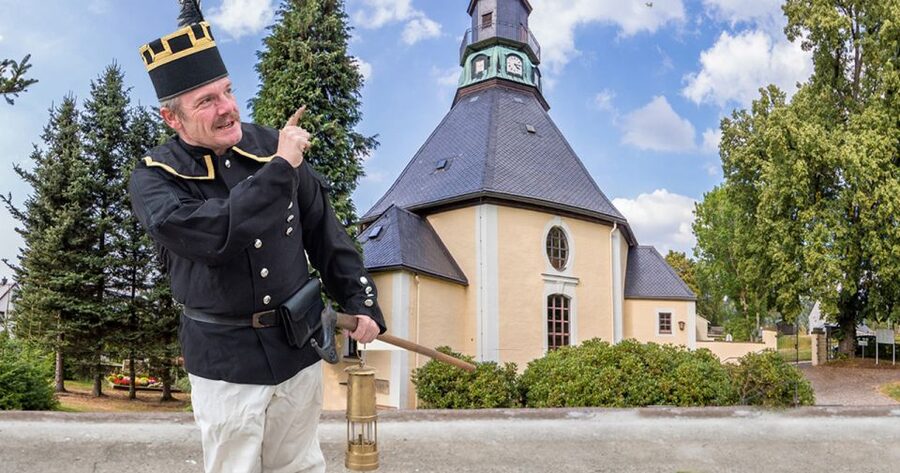 From Dresden: Guided Day Tour by Bus of Seiffen Toy Village - The ride through Saxony’s Ore Mountains