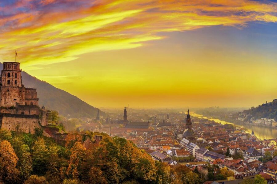 From Frankfurt: Heidelberg, Castle and Old City Guided Tour - Down into the old city center