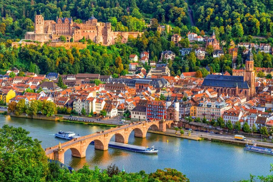 From Frankfurt: Heidelberg & Rothenburg Full-Day Tour - Meeting your guide near Frankfurt Hauptbahnhof