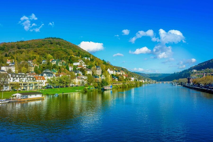 From Frankfurt: Rhine Valley Day Trip - Rüdesheim and the first Rhine Valley views
