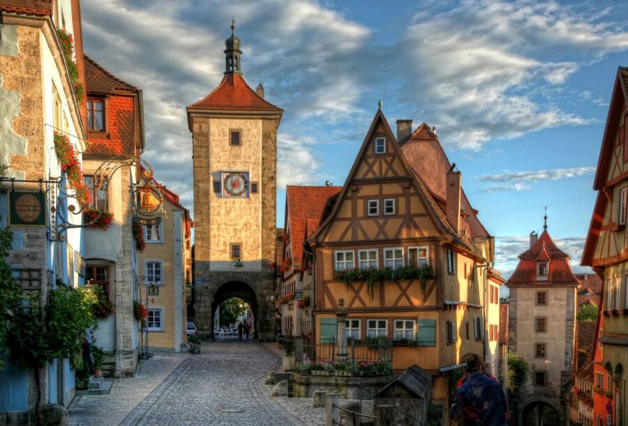 From Frankfurt: Rothenburg ob der Tauber Wine Tour - Guides, pace, and the practical feel of the day