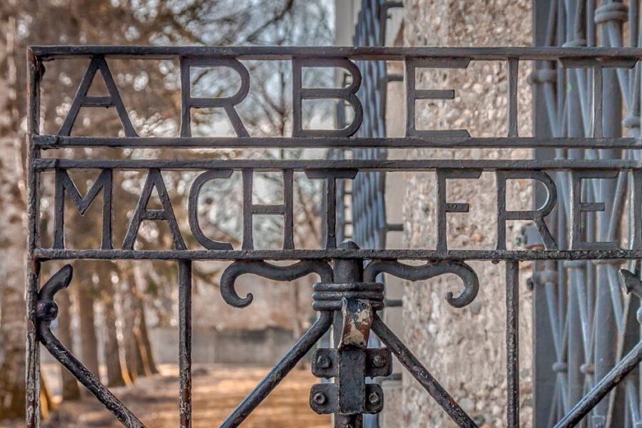 From Munich: Dachau Memorial Site Full-Day Tour - The guides make the biggest difference
