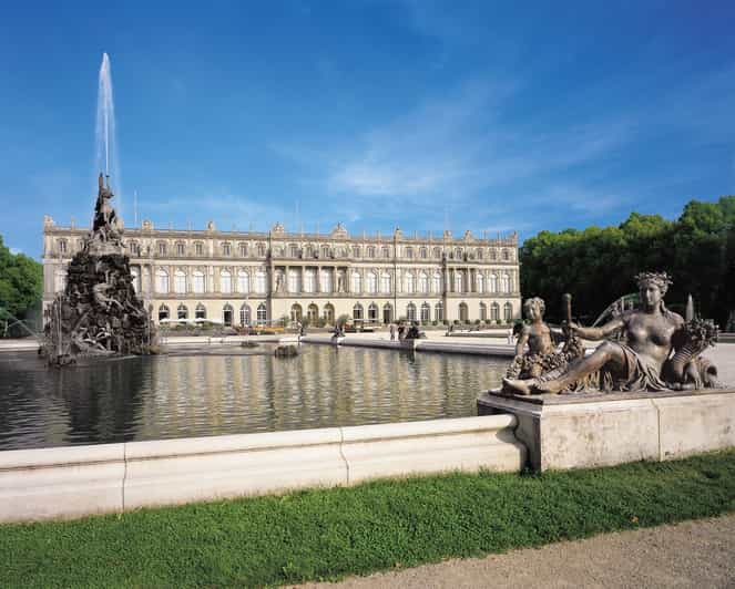 From Munich: Herrenchiemsee Palace and Boat Trip Day-Tour - A short hour for lunch and island views