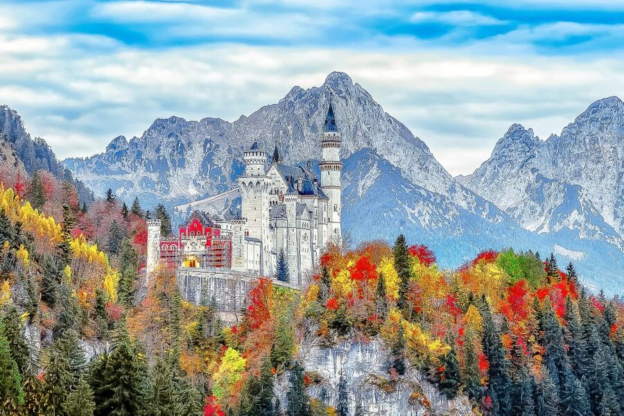 From Munich: Neuschwanstein Castle Full-Day Trip - What the guides add to the experience