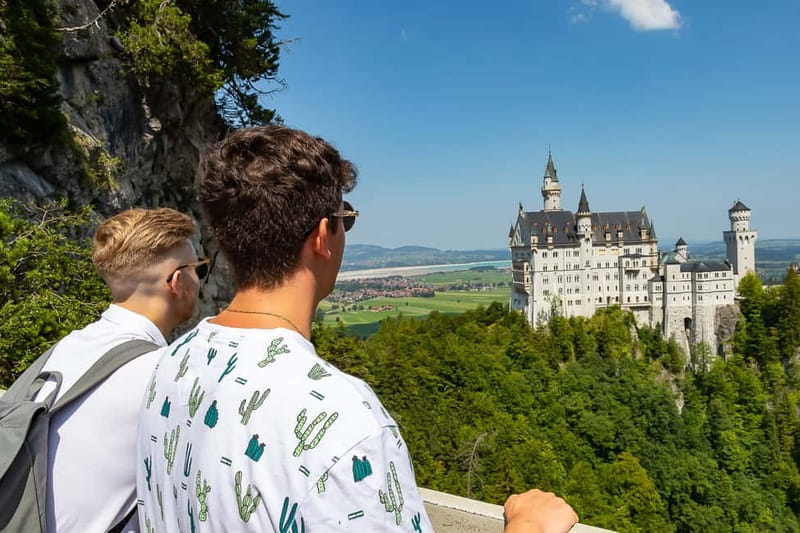 From Munich: Neuschwanstein & Linderhof Castle Full-Day Trip - Neuschwanstein and the long uphill approach
