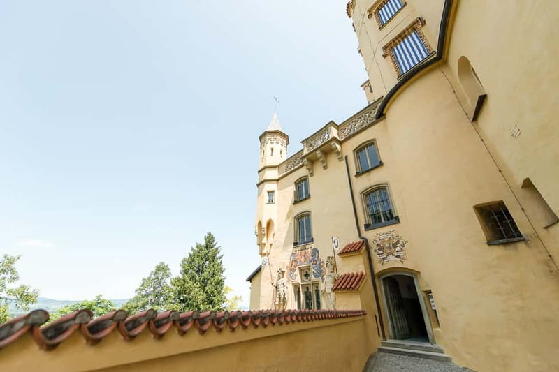 From Munich: Neuschwanstein & Linderhof Castle Full-Day Trip - The coach, guide, and premium option