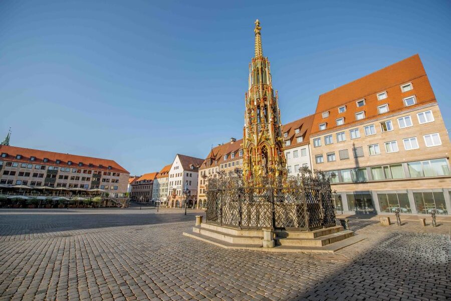 From Munich: Nuremberg Day Trip by Train - The medieval old town: churches, markets, and city walls