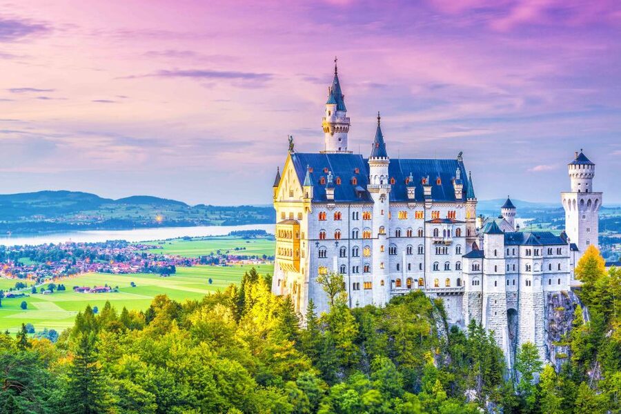 From Munich: Trip to Neuschwanstein & Linderhof in Spanish - Key points before you book