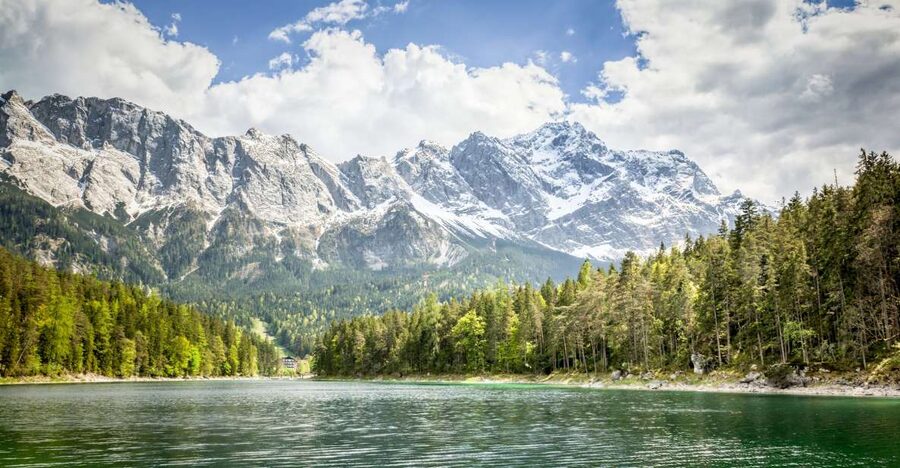 From Munich: Zugspitze Mountain Van Tour with Garmisch Town - Riding the cable car to 2,962 meters