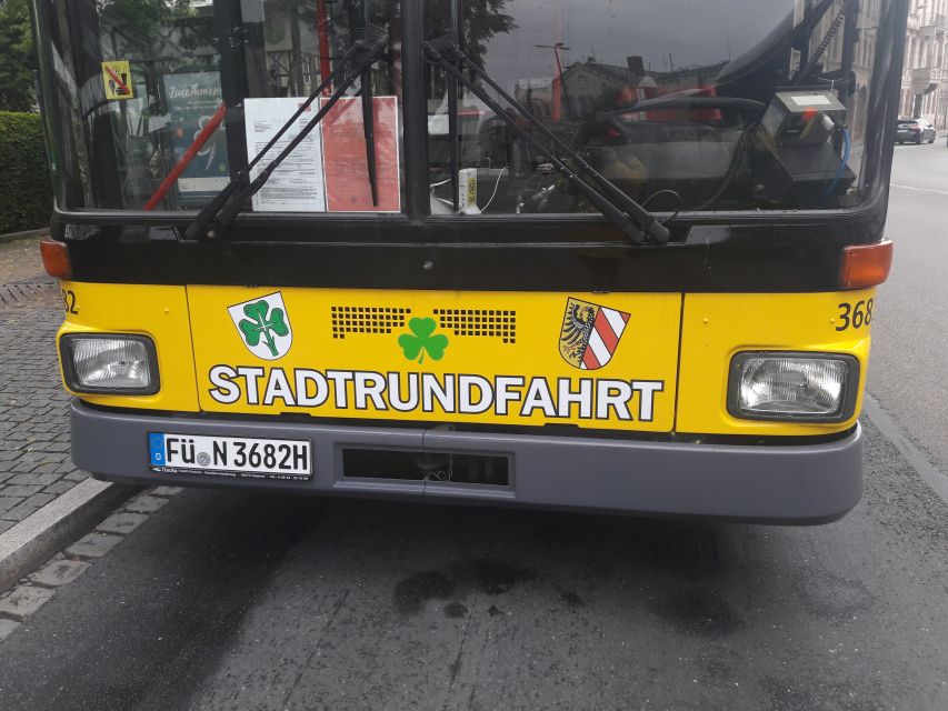 Fürth: City Sightseeing Bus Tour - City theater and town hall