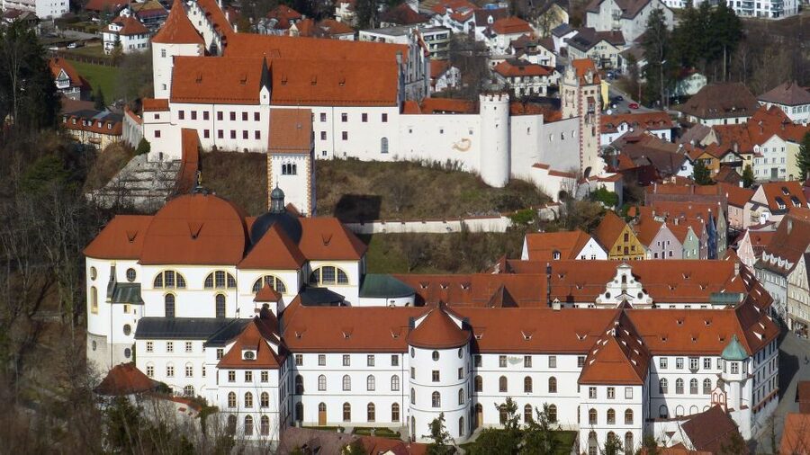 Füssen: Private Guided Walking Tour - What the private format adds