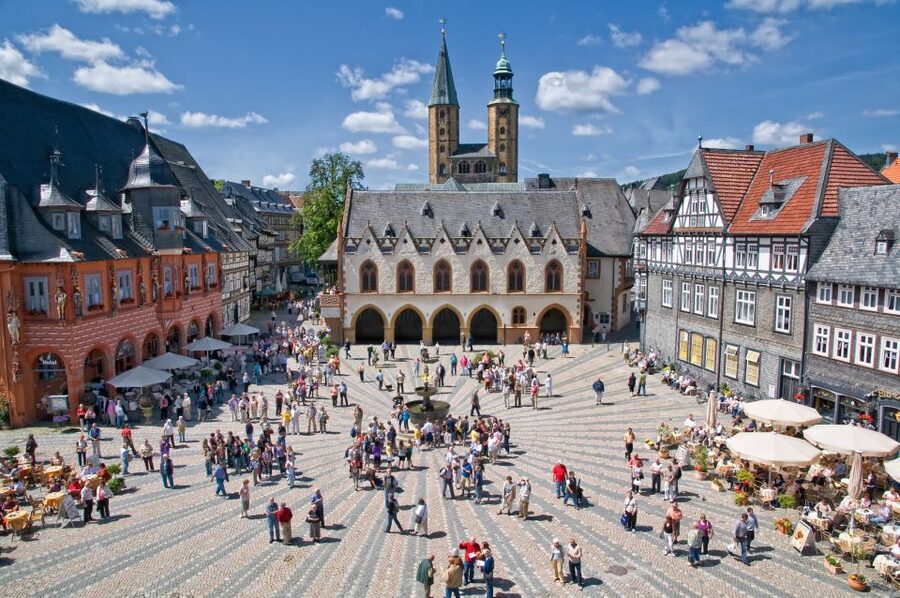 Goslar: Tausend Schritte durch die Altstadt - The Kaiserpfalz Gives the Walk Its Weight
