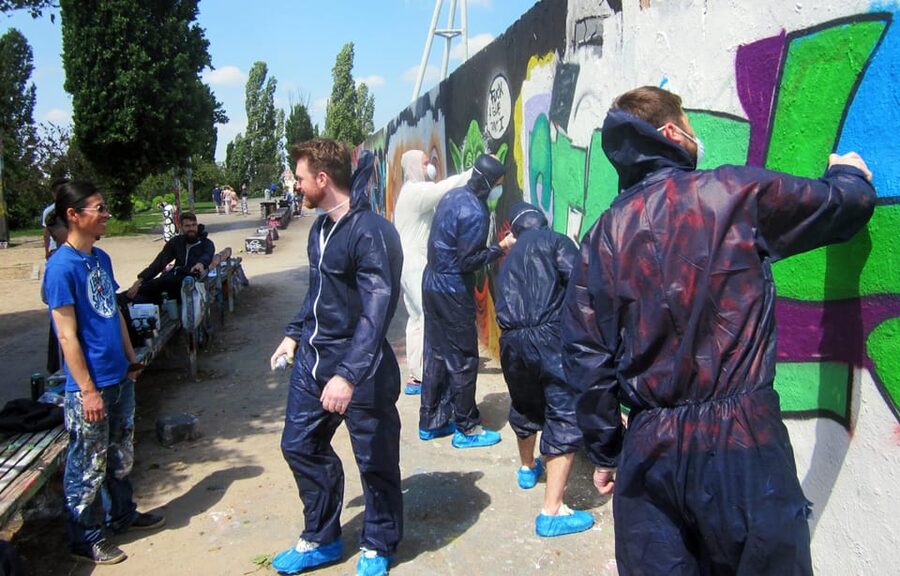 Graffitiworkshop Berlin - Sketching Letters on Paper Before You Spray