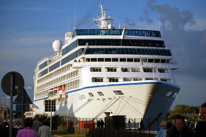 Group Driving Tour 1 to 6 people. Berlin Shore Excursion incl pick-up at Port - Why this port-to-Berlin plan works