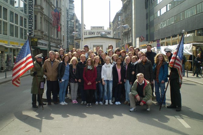 Group Driving Tour 1 to 6 people. Berlin Shore Excursion incl pick-up at Port - West Berlin at Kurfürstendamm and Kaiser Wilhelm Church
