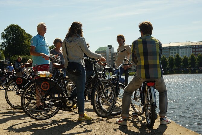 Guided Hamburg City Bike Tour - A guide can make or break the ride