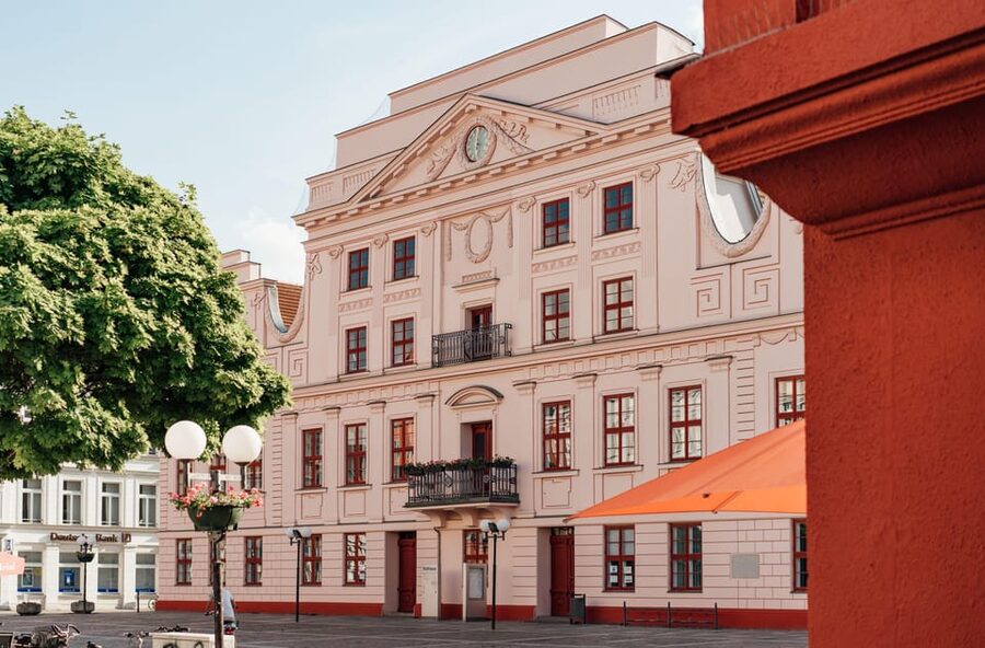Güstrow: Guided tour of the historic city center - Key points to know before booking