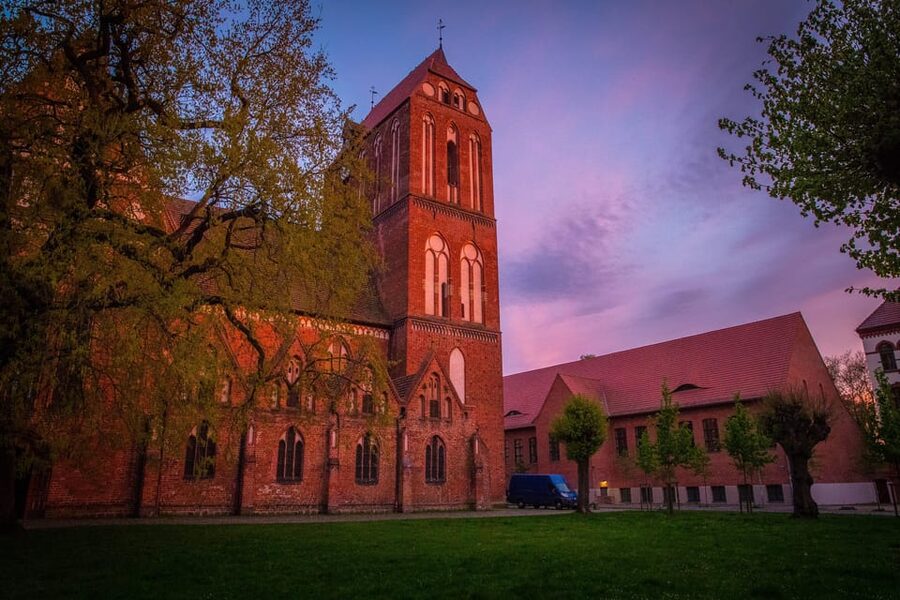 Güstrow: Guided tour of the historic city center - A town shaped by rulers, artists, and writers