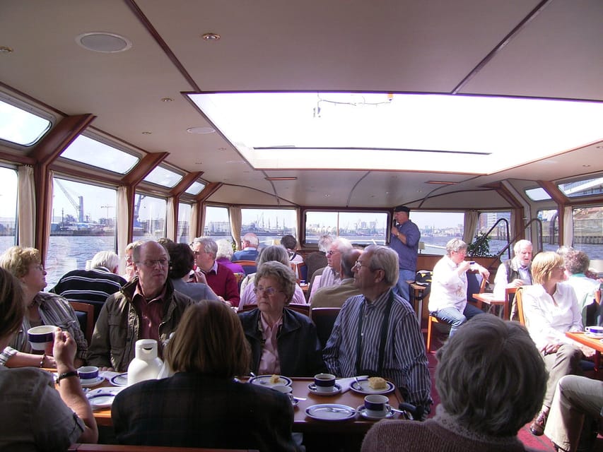 Hamburg: 1-Hour Harbor Cruise - Is $28 a fair price?