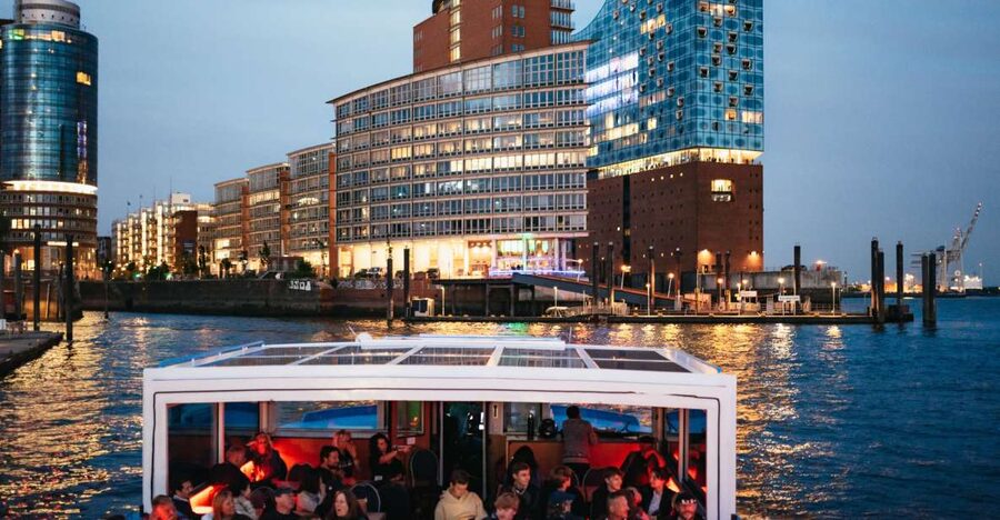 Hamburg: 1-Hour Harbor Evening Lights Cruise - Why Hamburg looks best after sunset