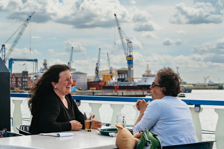 Hamburg: 1-Hour Harbor Sightseeing Cruise with HafenCity - Speicherstadt: The Tide Decides