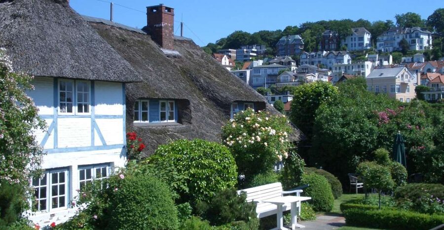 Hamburg: 2-Hour Blankenese Walking Tour - Starting at Blankenese S-Bahn station