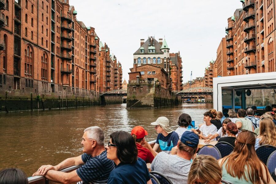Hamburg: 2-Hour XXL Port of Hamburg Cruise Tour - Elbphilharmonie from the water