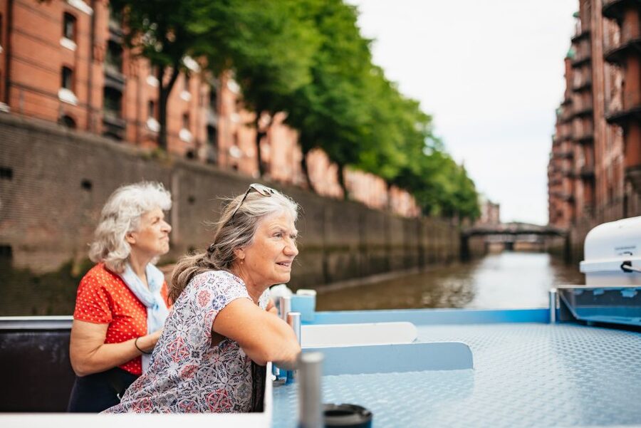 Hamburg: 2-Hour XXL Port of Hamburg Cruise Tour - Speicherstadt: the most distinctive stretch