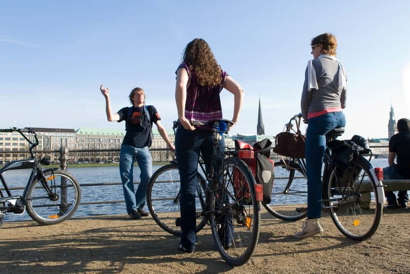 Hamburg 3-Hour Bike Tour - Bike quality, group pace, and comfort