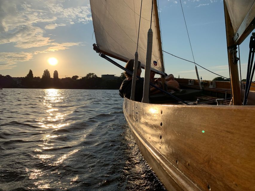 Hamburg: Alster River Sailboat Tour with Sundowner - Is $45 a fair price for one hour?