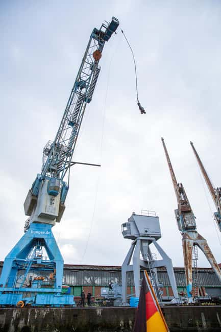 Hamburg: Bungee Jumping 50 Meters High over the Harbor - Reaching Shed 50A on Hamburg’s Veddel