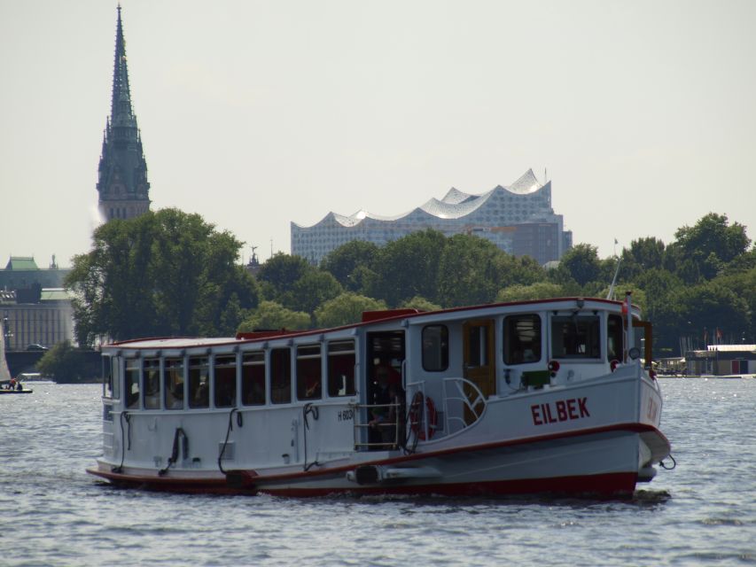 Hamburg: City Cruise on Alster Lake - Why Hamburg’s Alster Lake is worth seeing by boat