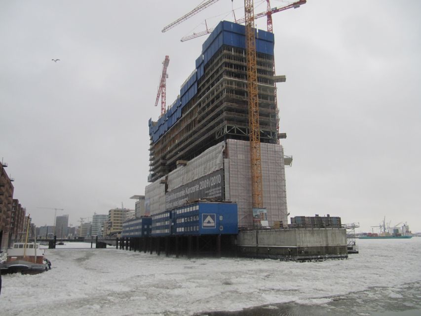 Hamburg: City Tour by Bike with Elbphilharmonie - Starting in Rotherbaum and reaching the Alster
