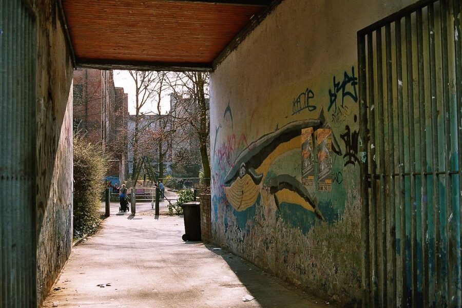 Hamburg: Downtown, Alster & Creative Neighborhoods by Bike - Karolinenviertel and alternative Hamburg