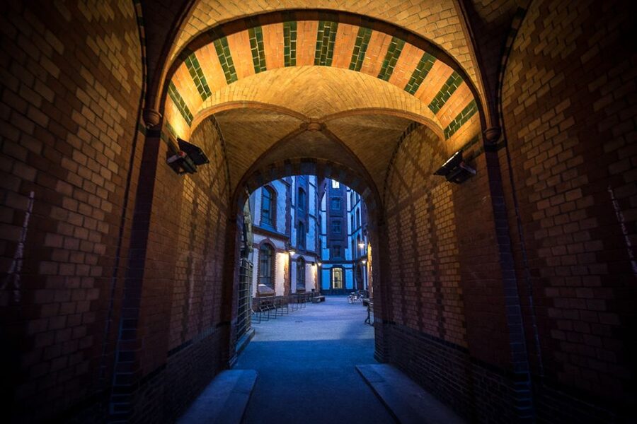 Hamburg: Eerie Speicherstadt Tour - What the Hamburg night walk is really about
