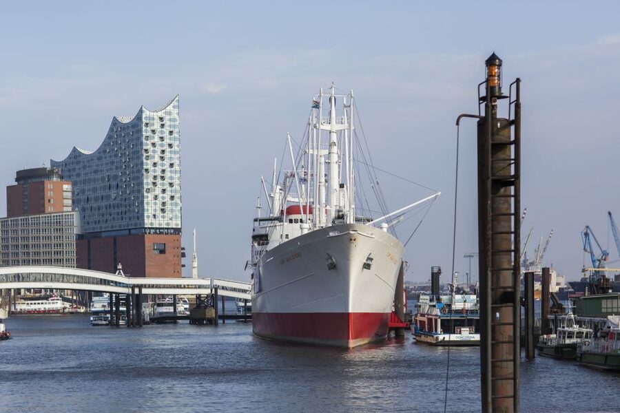 Hamburg: Entrance to the Museum Ship Cap San Diego - Walking aboard a 1961 Hamburg freighter