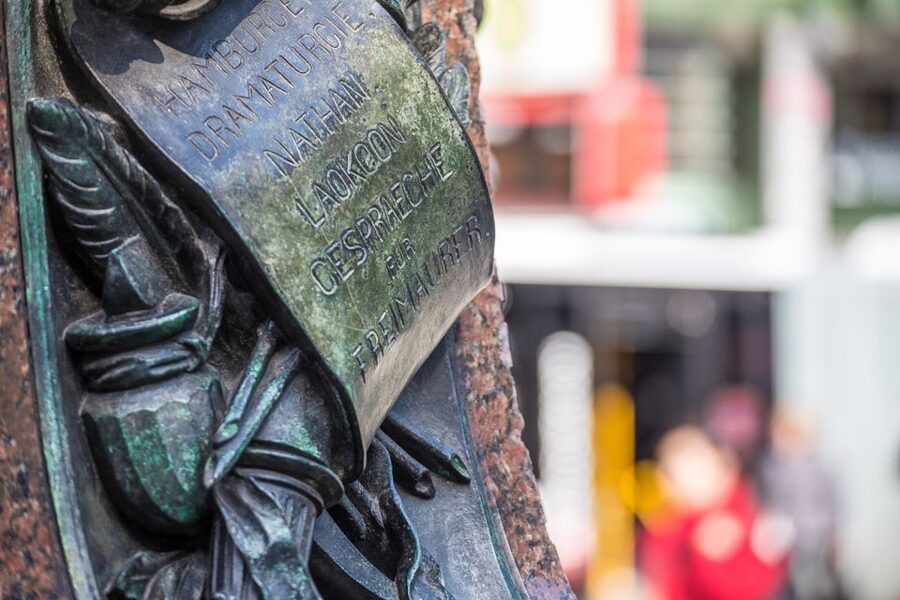 Hamburg - Freemason Walking Tour in German - Why Freemasonry makes a good Hamburg walking theme